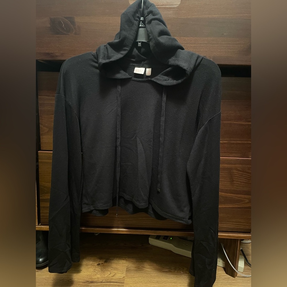 Make + Model Hooded Crop Top Size Small